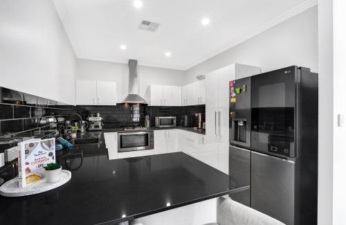 Perth House | Bassendean Bliss By Swan Bnb Management