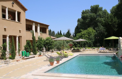 Maussane House | Bastide cypress for 2 people with swimming pool in the heart of Alpilles- Provence