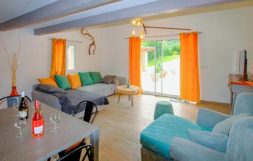 Pont-de-Labeaume House | Bastide Les Chataigners
