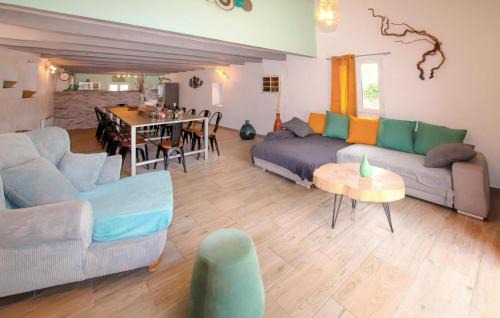 Pont-de-Labeaume House | Bastide Les Chataigners