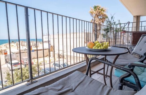 Haifa Condo | Bat Galim Full Sea View Balcony