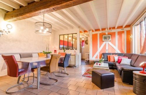 Laubressel House | baticelher
