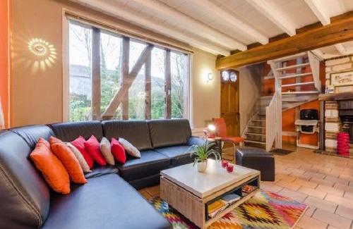 Laubressel House | baticelher