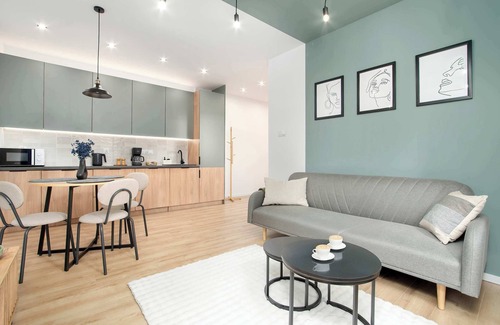 Rzeszow Apartment | Batorego 16 | Rzeszów | Charming Apartment | Close to the City Center