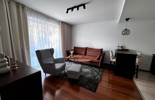 Pszczyna Apartment | BATOREGO FLATS No 13 Pszczyna - Walk to Castle - Apartment with Parking, Balcony, Elevator, Fast WiFi
