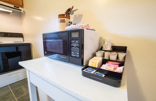 Ohiopyle House | Baughman | 2BR,1BA, Cabinesque Hotel in Ohiopyle