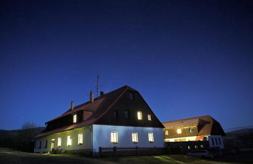 Masakova Lhota House | Baurů Dvůr