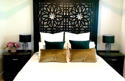 Termeil Hostel | Bawley Grove Summary: