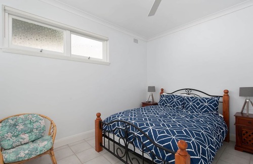 Salamander Bay Villa | Bay Beach at salamander Bay on the waterfront of Salamander Bay Beach