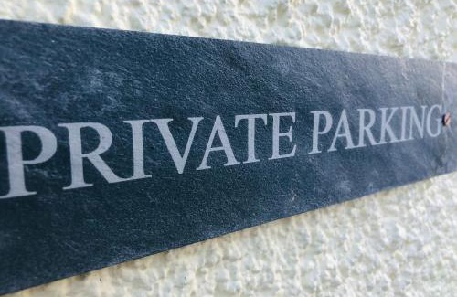 Port Isaac Apartment | Bay House Lobber Port Isaac Apartment with Sea Views & Parking