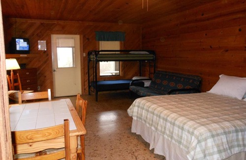 Bridgeport Resort | Bay Landing Camping Resort Deluxe Cabin 30