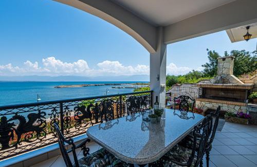 Petalidi Apartment | Bay View House