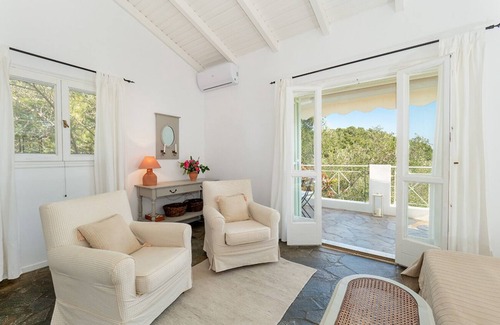 Gaios House | Bay View Jasmine Upper