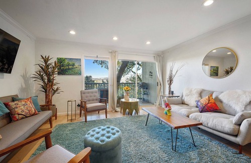 Marin City House | BAY VIEW RETREAT NEAR DOWNTOWN SAUSALITO