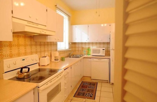 Paradise Island Apartment | Bay View Suites Paradise Island