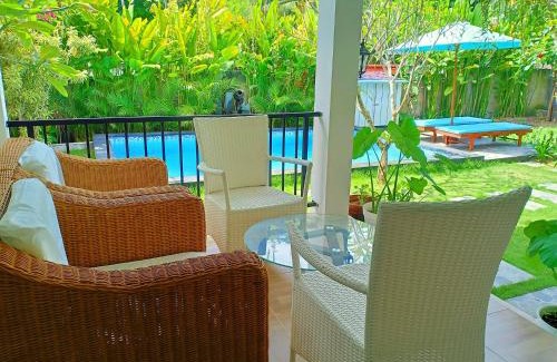 Senggigi Villa | Bayconur Villa