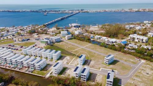 Cortez House | Baydream Believer at Hunter's Point