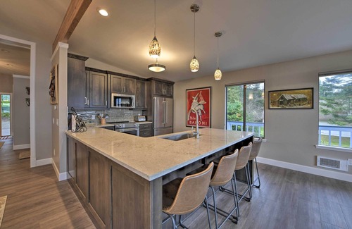 Anacortes House | Bayfront Home - Take Ferry to the San Juan Islands