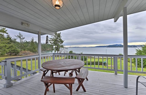 Anacortes House | Bayfront Home - Take Ferry to the San Juan Islands
