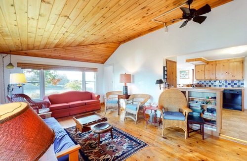 Port Clyde House | Bayfront house on Port Clyde Harbor with views, hot tub, beach access