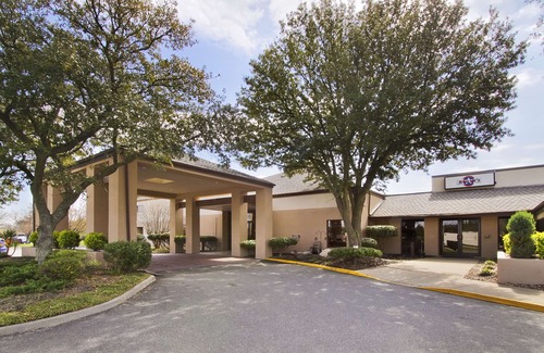 Prince George Hotel | Baymont by Wyndham Prince George at Fort Lee