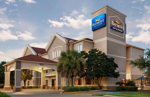 Clute Hotel | Baymont by Wyndham Clute Khach san