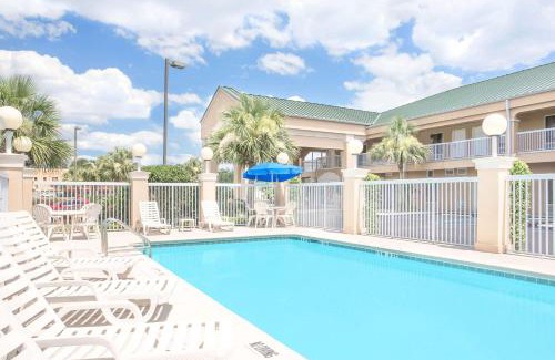 Crestview Hotel | Baymont by Wyndham Crestview