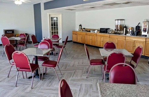 Hannibal Hotel | Baymont by Wyndham Hannibal