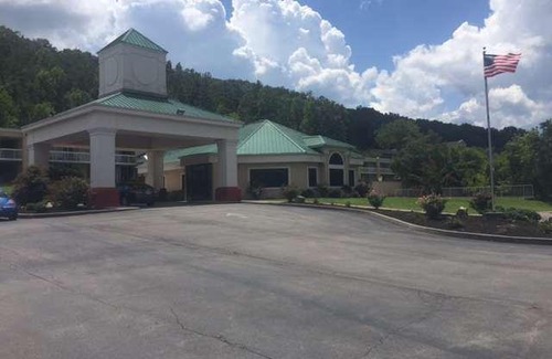 Harriman Hotel | Baymont by Wyndham Harriman