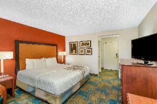 Meridian Hotel | Baymont by Wyndham Meridian