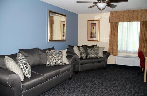 Stevens Point Hotel | Baymont by Wyndham Stevens Point