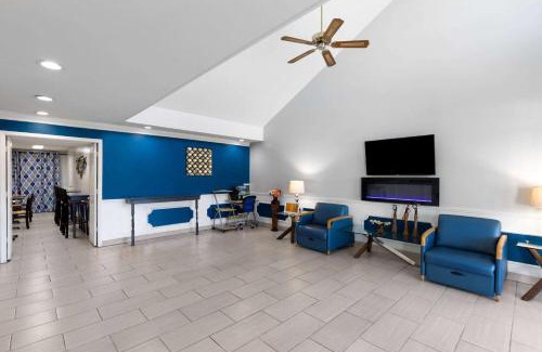 Selma Hotel | Baymont by Wyndham Selma