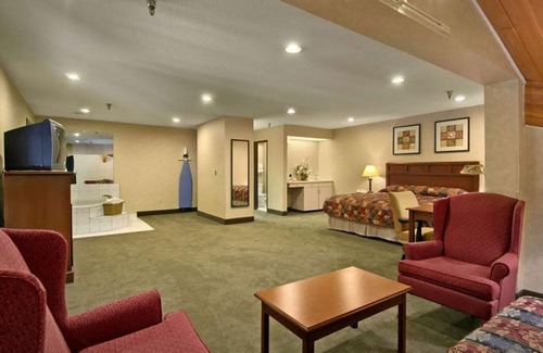 Tuscola Hotel | Baymont by Wyndham Tuscola