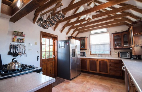 Southampton House | Bayshore - Charming 3 Bedroom Home, Great Location with a Pool