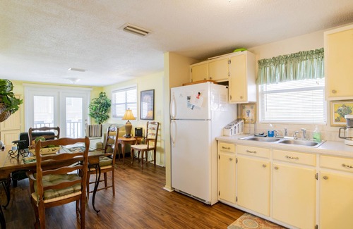 Fairhope Cottage | Bayside Cottage by Roberts Brothers Vacation Rentals