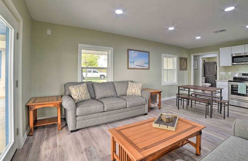 Bayside House | Bayside Getaway w/ Pool Access and Private Pier!