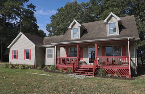 Locustville House | Bayside House with Sunset Water Views on Secluded Private Farm