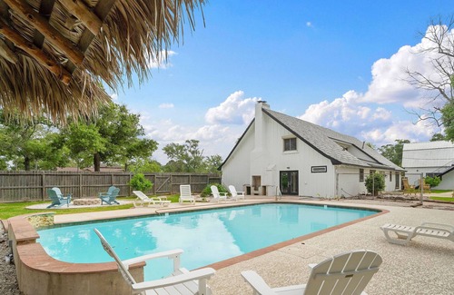 La Porte House | Bayside Ranch|BeachBox|Pool and Gameroom/Huge Yard