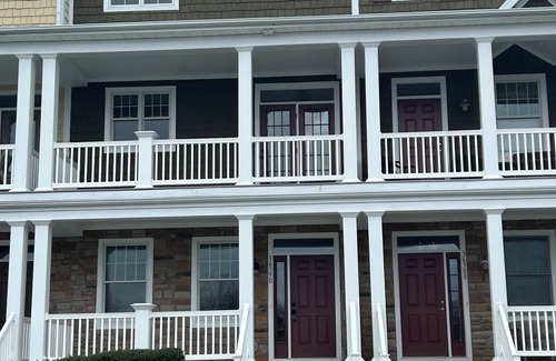 Sun Ridge House | Bayside Resort renovated 4 bed, 3.5 bath, across from Sun Ridge pool! Sleeps 10