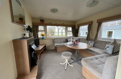 Cowes Resort | Bayview Beachlands - ferry offers available