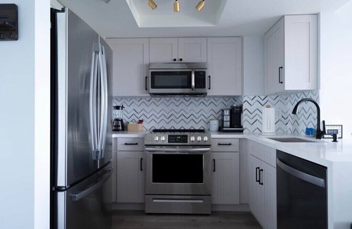 Coconut Grove Condo | Bayview Condo in Heart of Miami's Coconut Grove
