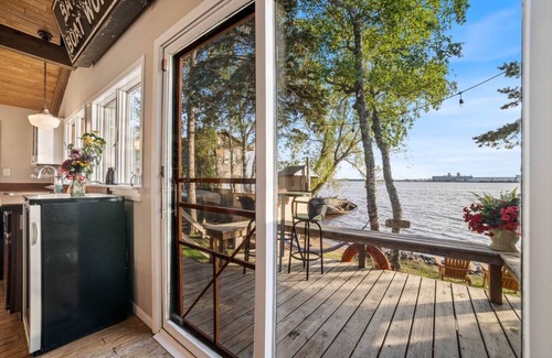 Park Point House | Bayview Cottage – Lakeside Getaway with Dock, Beach Access & Near Canal Park
