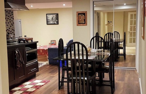 Richmond Hill Apartment | Bayview Hill Place
