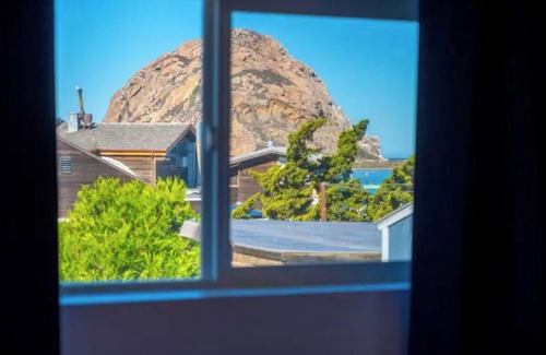 Morro Bay House | Bayview Retreat - Remodeled, Rock View, King Beds!