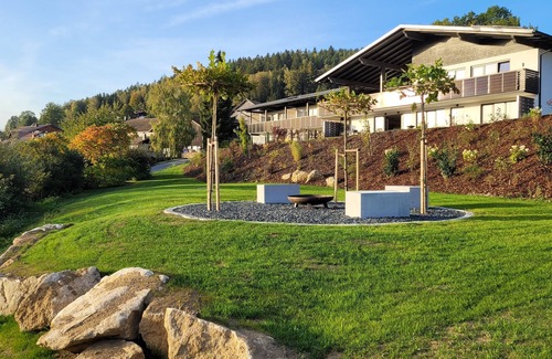 Lam Resort | BayVista, the Bayerwald Lodge: 1 room studio (apartment 1), balcony/mountain view