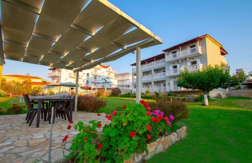 Amoudi Apartment | Baywatch 11 right on the water