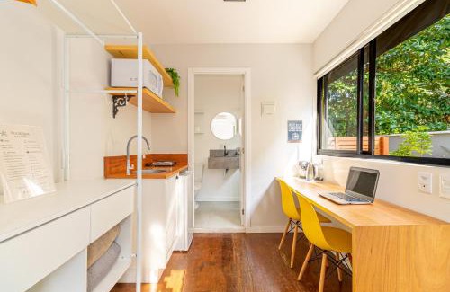 Lagoa da Conceicao Apartment | BBQ-Varanda-Netflix-Cozinha Completa-Piscina-AC