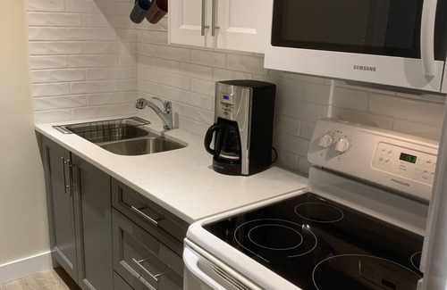 Okanagan-Similkameen Apartment | *BC Short Term Registry #H687636831* Downtown Penticton 12 Min walk to beach