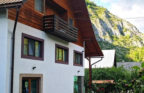 Scarisoara House | Be active in the Natural Park of Apuseni