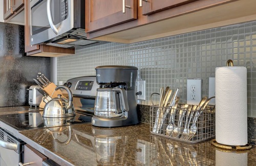 Sobro Apartment | Be in the Center of it all in the Gulch!